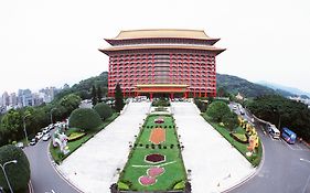 Grand Hotel